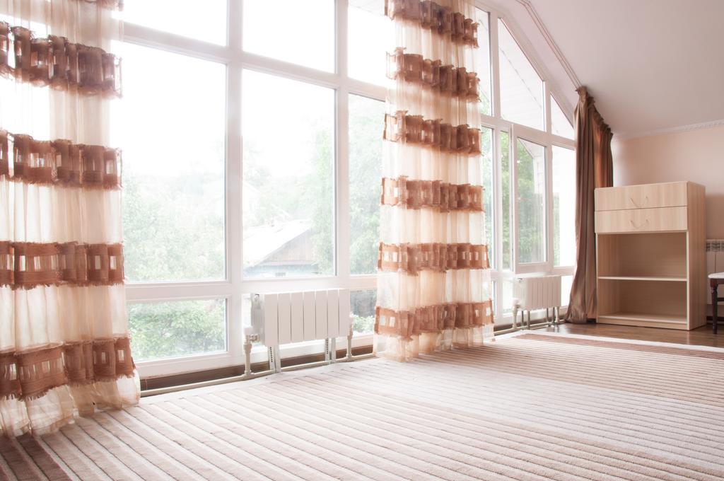 Almaty Backpackers Albergue Exterior foto